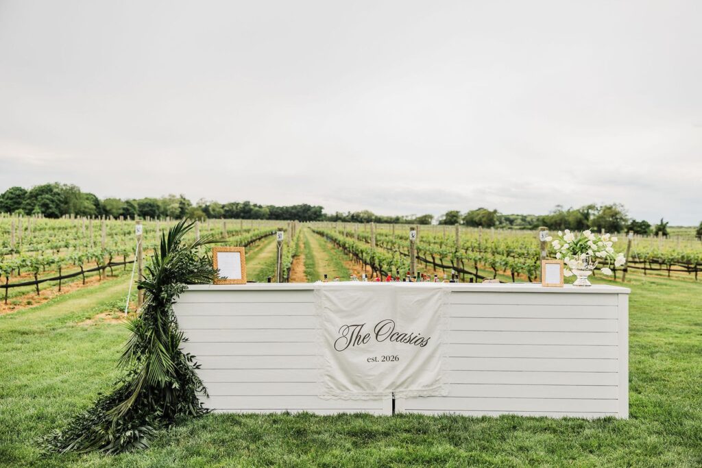 Bedell Cellars wedding bar